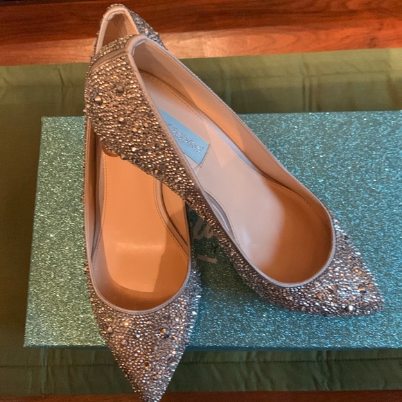 Betseyjohnson SB-JORA SIL SATIN PUMP - Picture 2 of 8